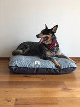 Cargar imagen en el visor de la galería, Camita Mediana